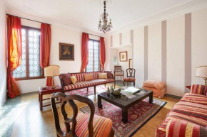 Ca' Fenice, charming apartment in San Marco, sleep 7
